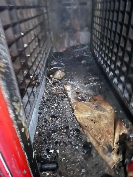 ميسر: مجهولون يحرقون صناديق البريد